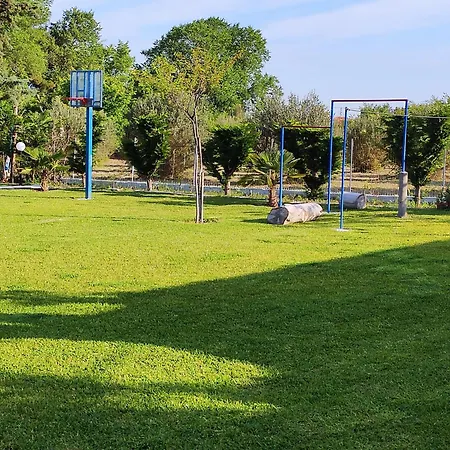 Artzie. έξοχικο με τεράστιο εξωτερικό χώρο. بيت للعطل