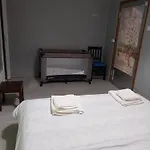 Hébergement de vacances Artzie. έξοχικο με τεράστιο εξωτερικό χώρο.