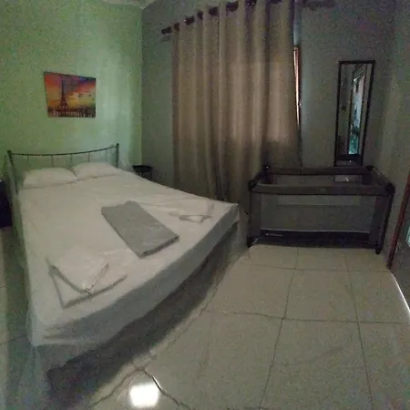 Holiday home Artzie. έξοχικο με τεράστιο εξωτερικό χώρο.