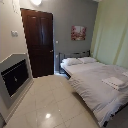 Artzie. έξοχικο με τεράστιο εξωτερικό χώρο. Holiday home *