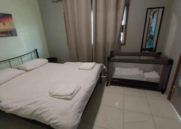 Artzie. έξοχικο με τεράστιο εξωτερικό χώρο. 度假居