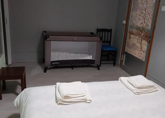 度假居 Artzie. έξοχικο με τεράστιο εξωτερικό χώρο.