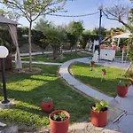 Casa vacanze Artzie. έξοχικο με τεράστιο εξωτερικό χώρο.