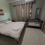 Artzie. έξοχικο με τεράστιο εξωτερικό χώρο. Casa vacanze