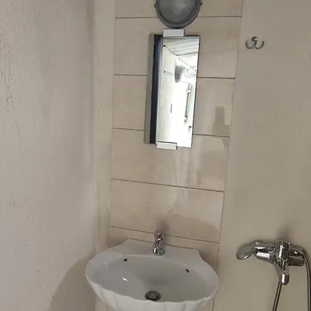 Artzie. έξοχικο με τεράστιο εξωτερικό χώρο. Casa de Férias *